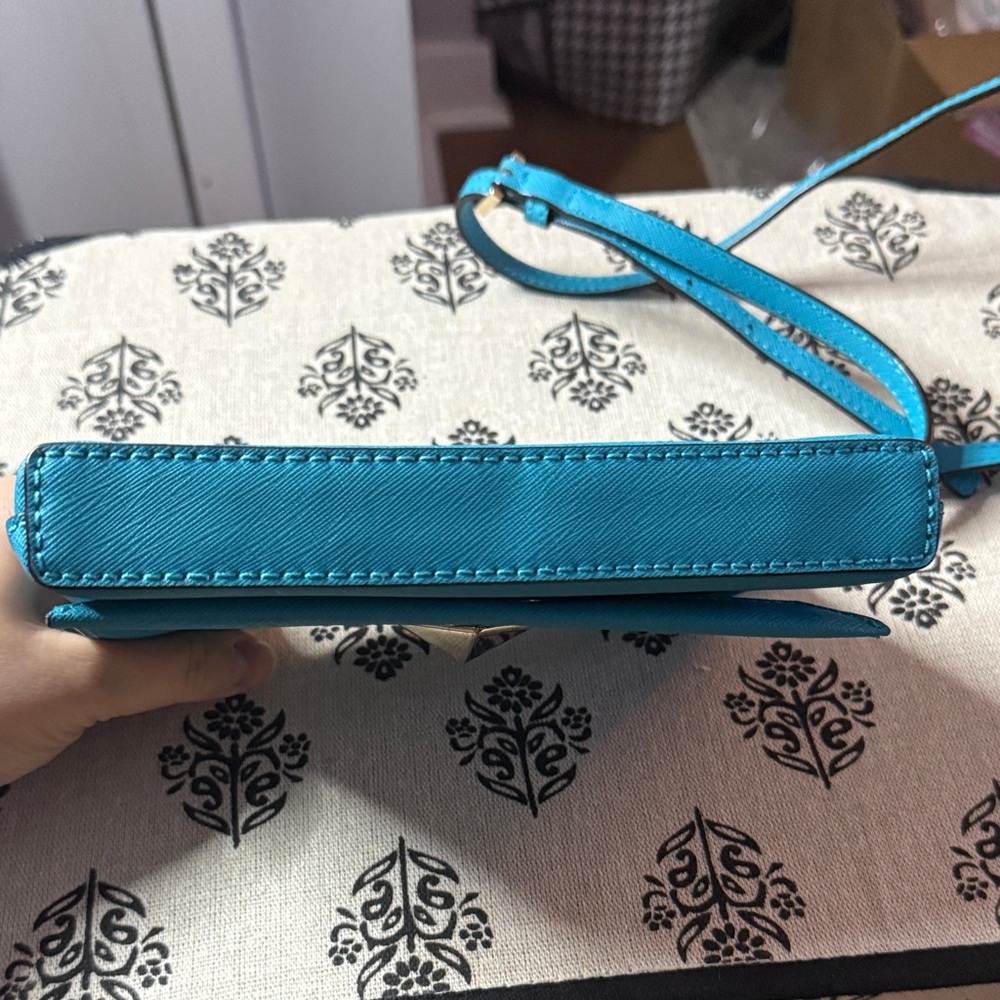 Kate Spade Turquoise Crossbody Bag with Silver Accent - Picture 5 of 10